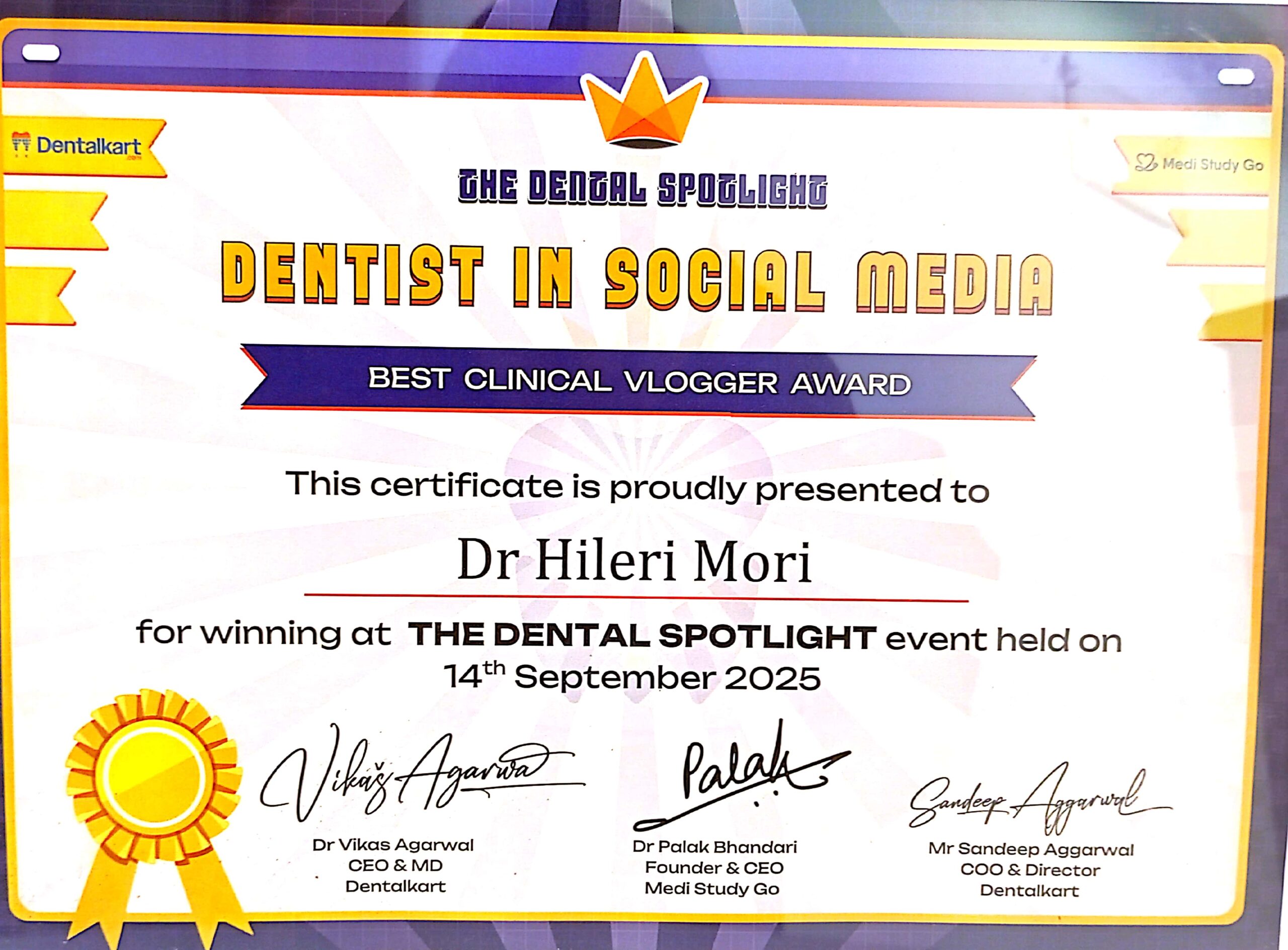 Dr. Hileri Mori received the Best Clinical Vlogger Award at The Dental Spotlight 2025, recognizing outstanding contribution to dental education and awareness through social media.